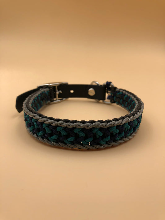 Hundehalsband Paracord mit Biothane-Verschluss – Schmal & Leicht