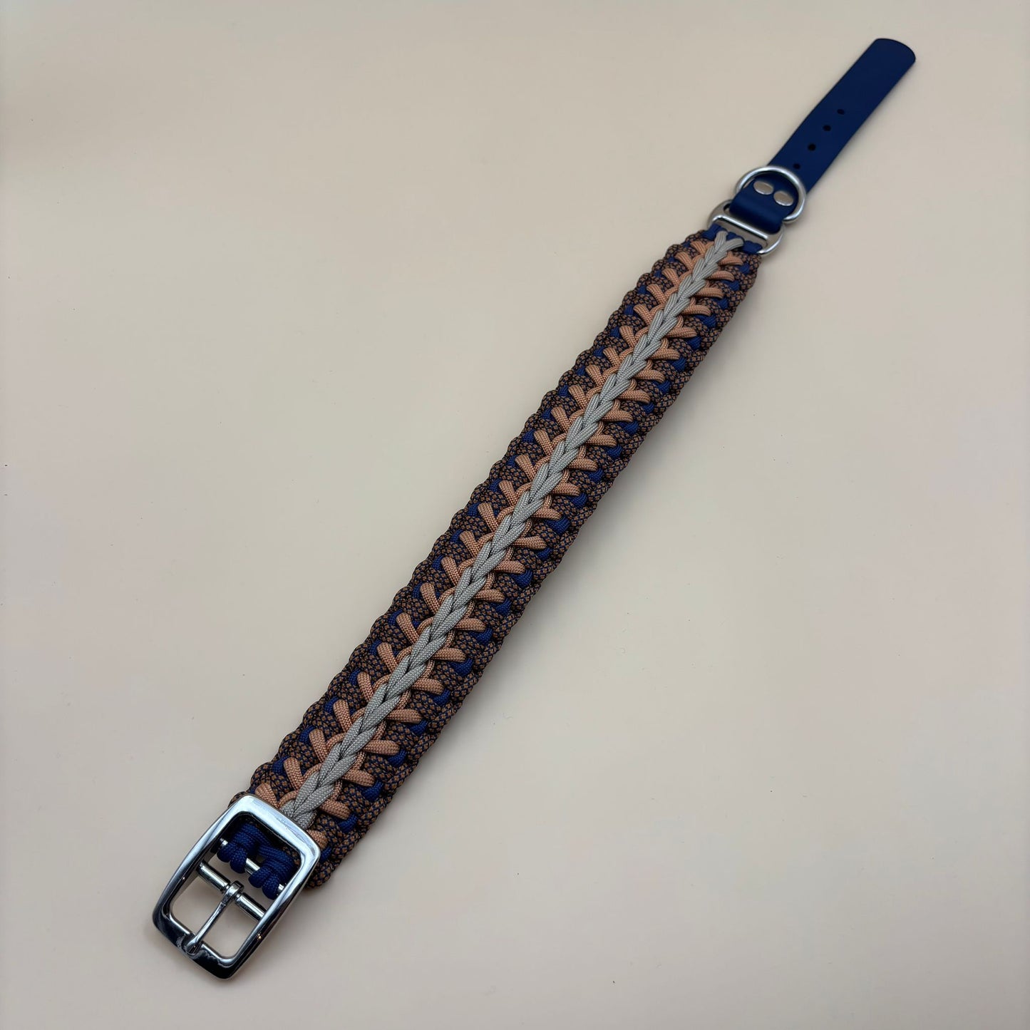 Hundehalsband Paracord mit Biothane-Verschluss